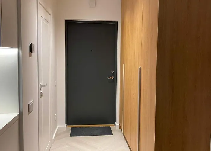 15 New Airport Lejlighed