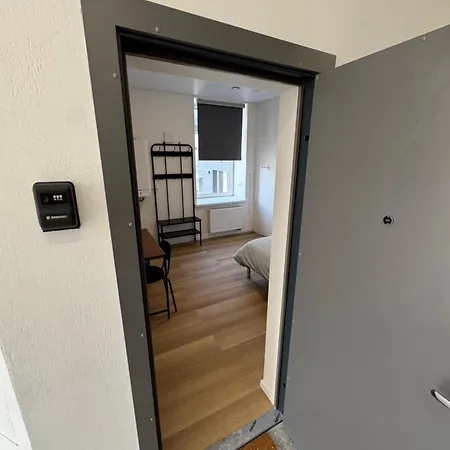 15 New Airport * Вильнюс